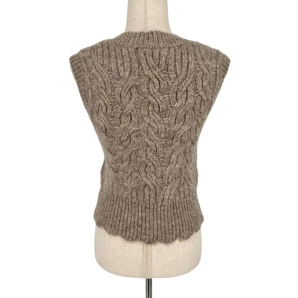 Astr The Label Medina Cabel Knit Sweater Vest in Beige- Size M- NWOT - Picture 6 of 11